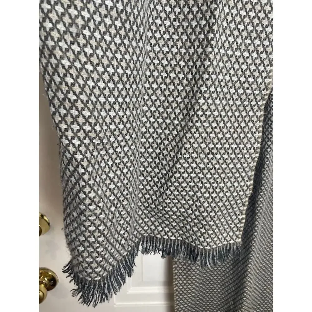 Samkas Wool Polka Dotted Scarf Made in Italy Gray Fringe Wrap 15X74 Rectangle
